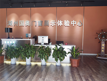 阳光房隐私如何保护？湖州门窗厂家来支招